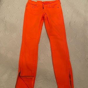 👖LUCKY BRAND Charlie superSKINNY SZ2/26 orange.